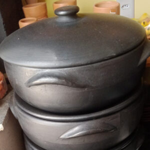 Clay Pot for Stove Back Olaria Tty - raffia objects home decor