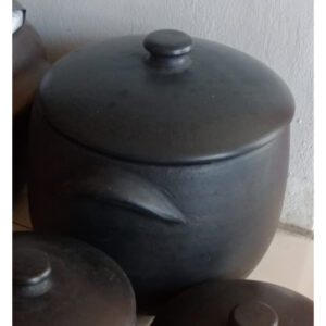 Large Clay Pot for Stove Black Olaria Tty - raffia objects home decor