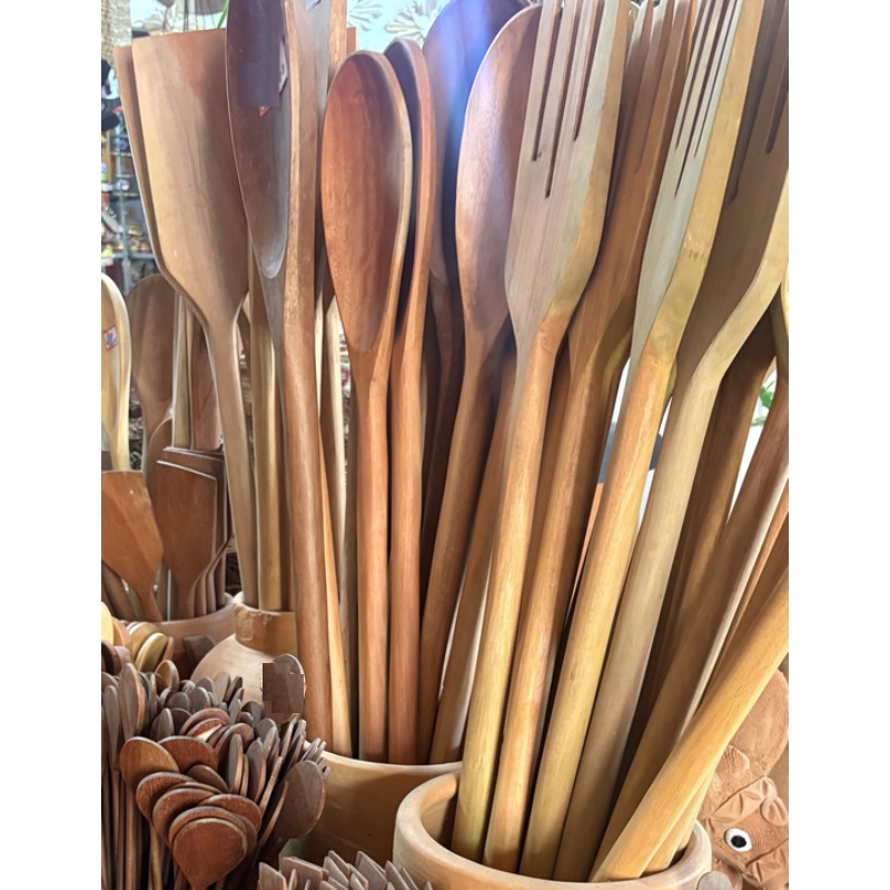 Large Wooden Spoon 19.69(in) Olaria Mn raffia objects home decor